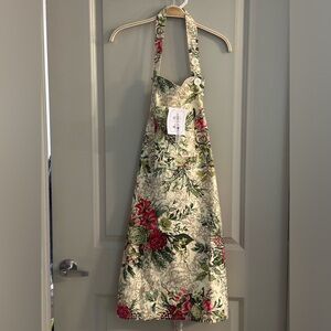 April Cornell Merry Antique Apron 100% Cotton Floral Pine Christmas Red, Cream